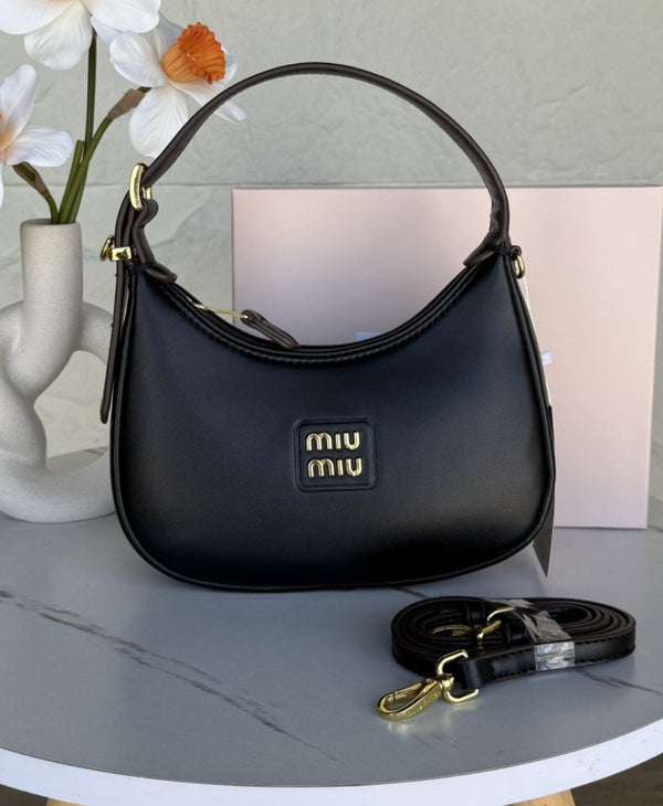 جزدان miu miu